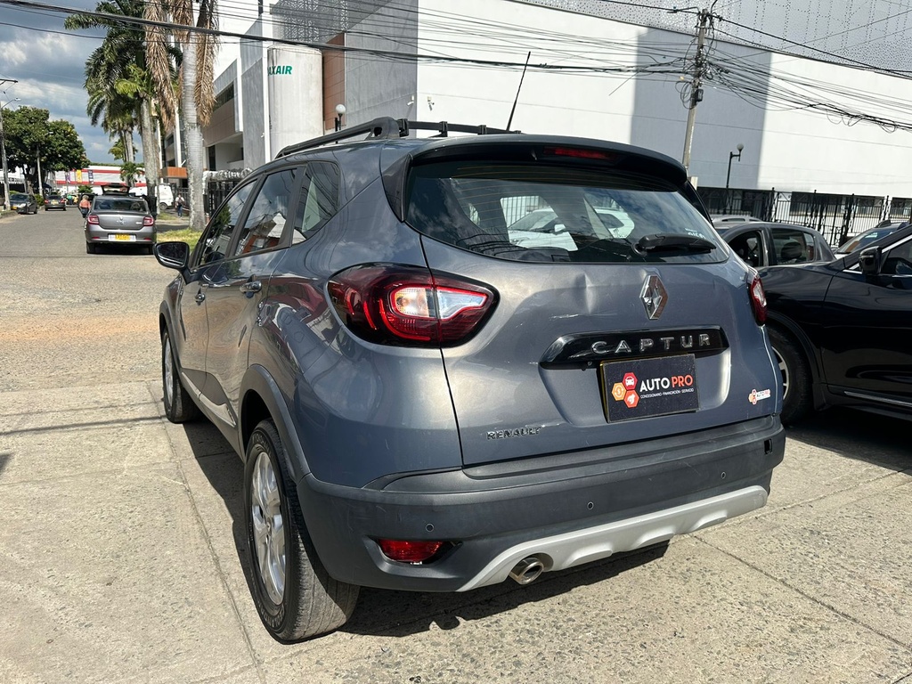 RENAULT CAPTUR ZEN 2.000CC 2020 MEC