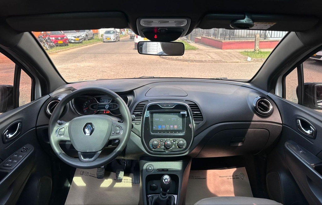 RENAULT CAPTUR ZEN 2.000CC 2020 MEC