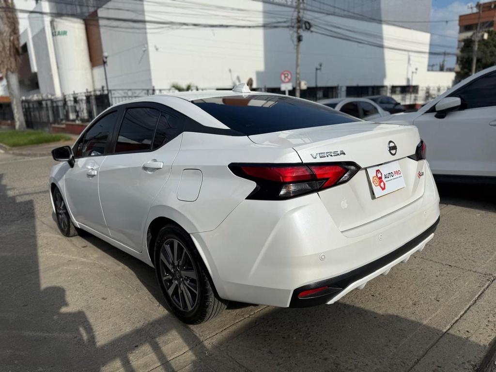 NISSAN VERSA ADVANCE 2021 AUT