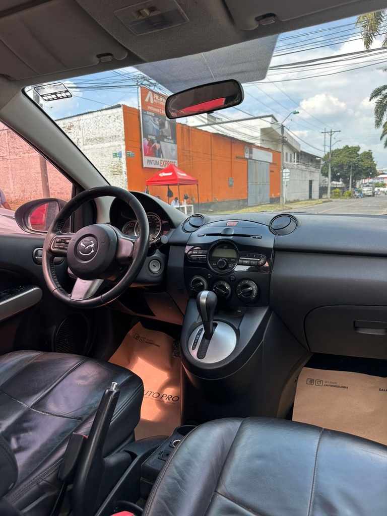 MAZDA 2 HATCH BACK 1.500CC 2013 AUT