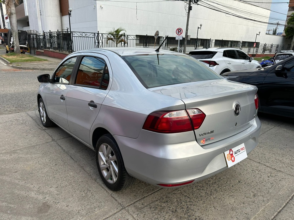 VOLKSWAGEN VOYAGE COMFORTLINE 2021 AUT