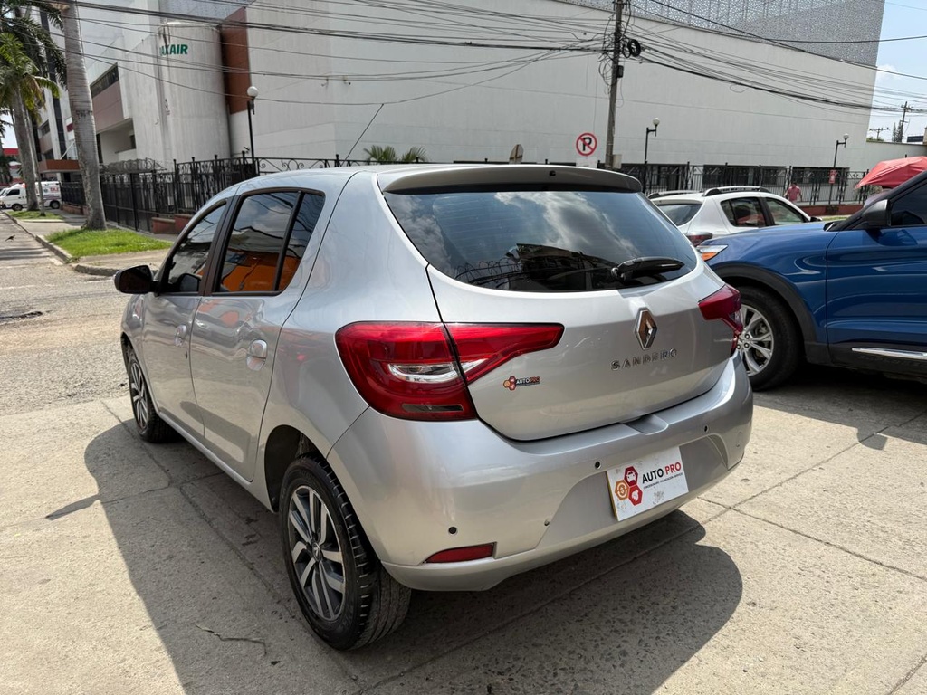 RENAULT SANDERO ZEN+16V FL 2022 MEC