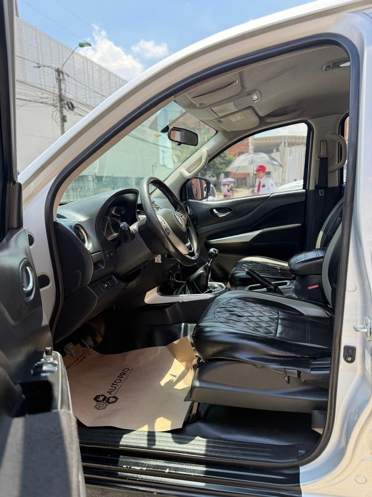 RENAULT ALASKAN ZEN 4X4 2.500CC TD 2021 MEC