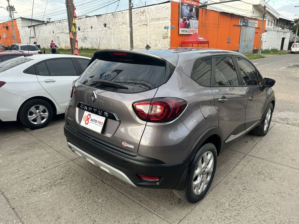 RENAULT CAPTUR ZEN 2.000CC 2020 MEC